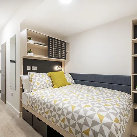 Destiny Student - Dominick Place Apartman Dublin