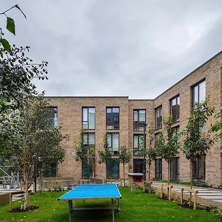 Destiny Student - Dominick Place *