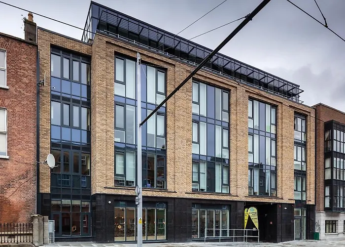 Daire Destiny Student - Dominick Place *