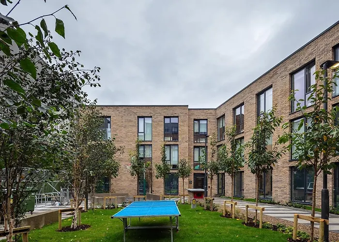 Destiny Student - Dominick Place *