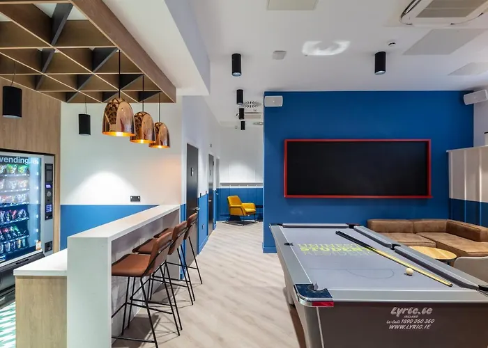 Destiny Student - Dominick Place Daire *