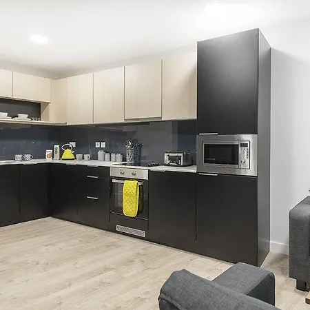 Destiny Student - Dominick Place Apartment *