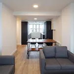 아파트 Destiny Student - Dominick Place